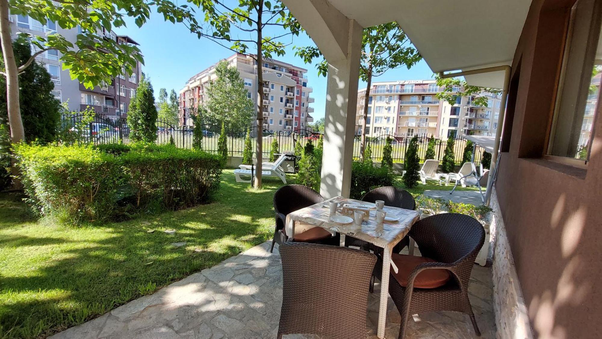 Diamond Palace Apartment