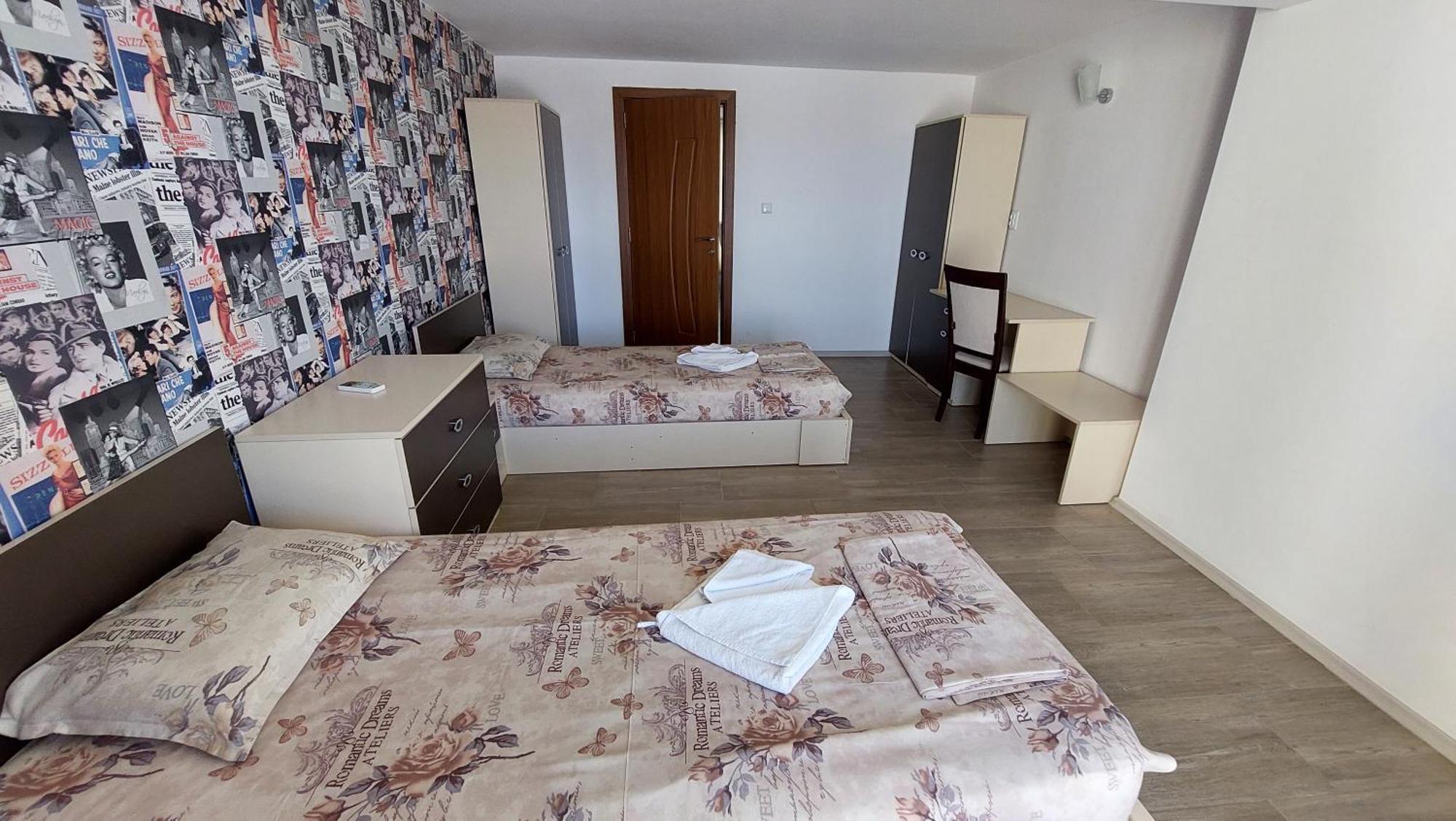 Diamond Palace Apartment *